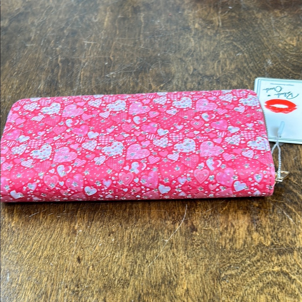 Wallet with Pink Heart Pattern - Picture 8 of 16